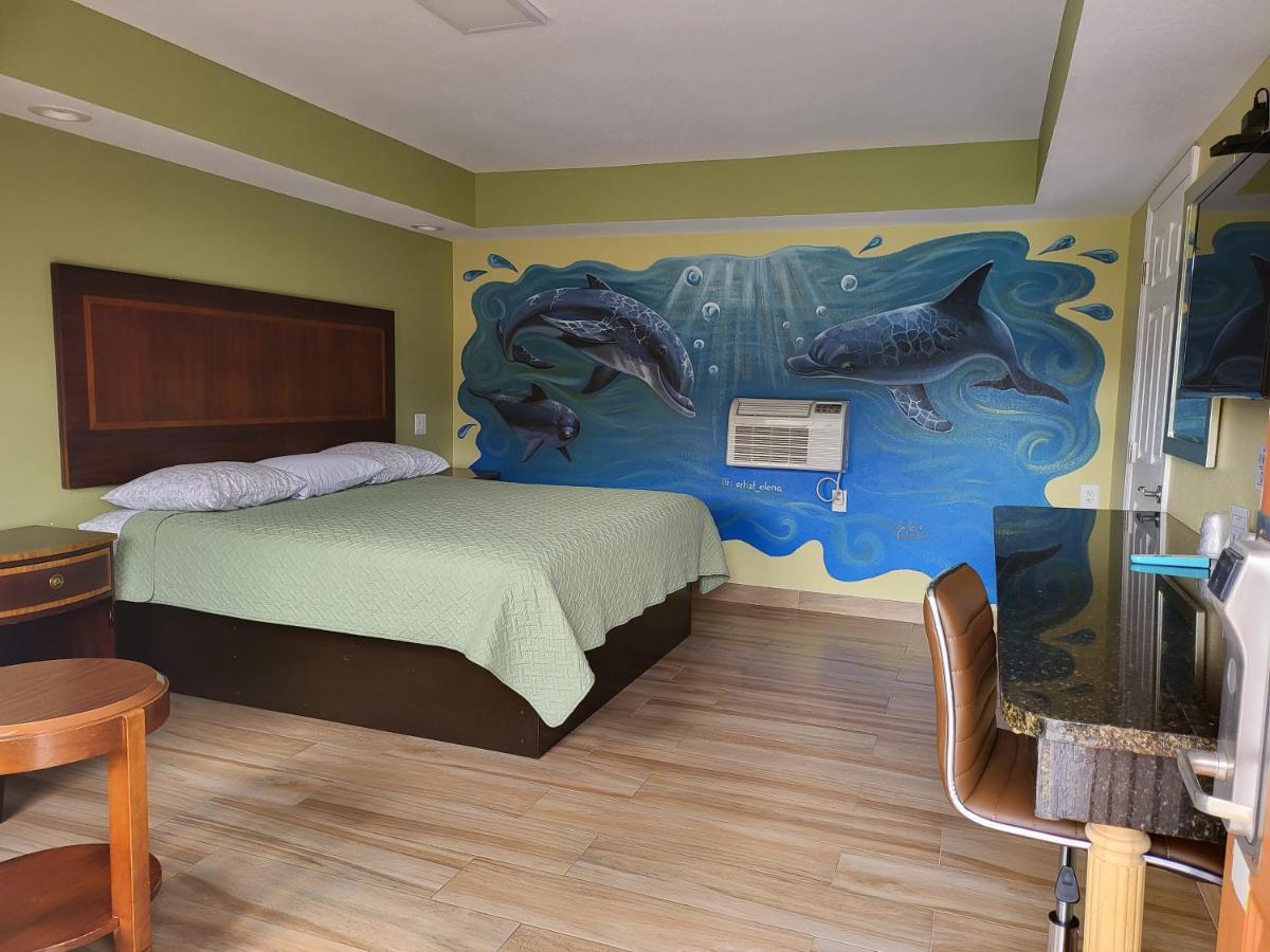 Travel Inn Of Ривиера Бийч Екстериор снимка